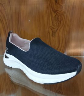Skecher  Arch Fit