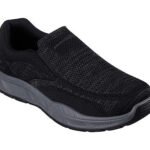Skecher Relaxed Fit: Cohagen - Knit Walk