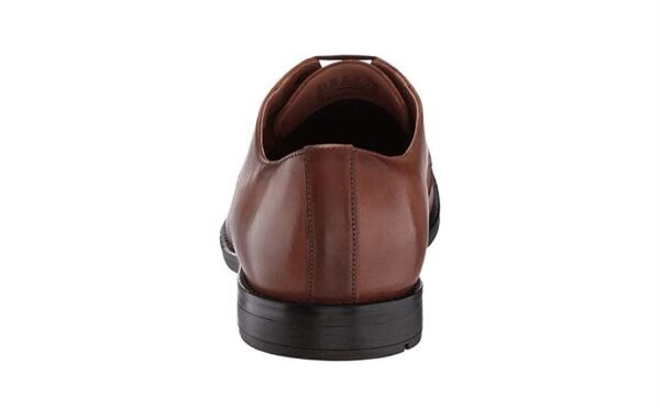 Clarks Gilman Lace Mens Wide Leather Lace-Up Shoes - Image 4