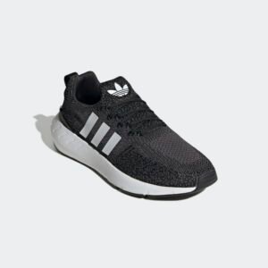 Adidas Swift Run 22 "Core Black" sneakers